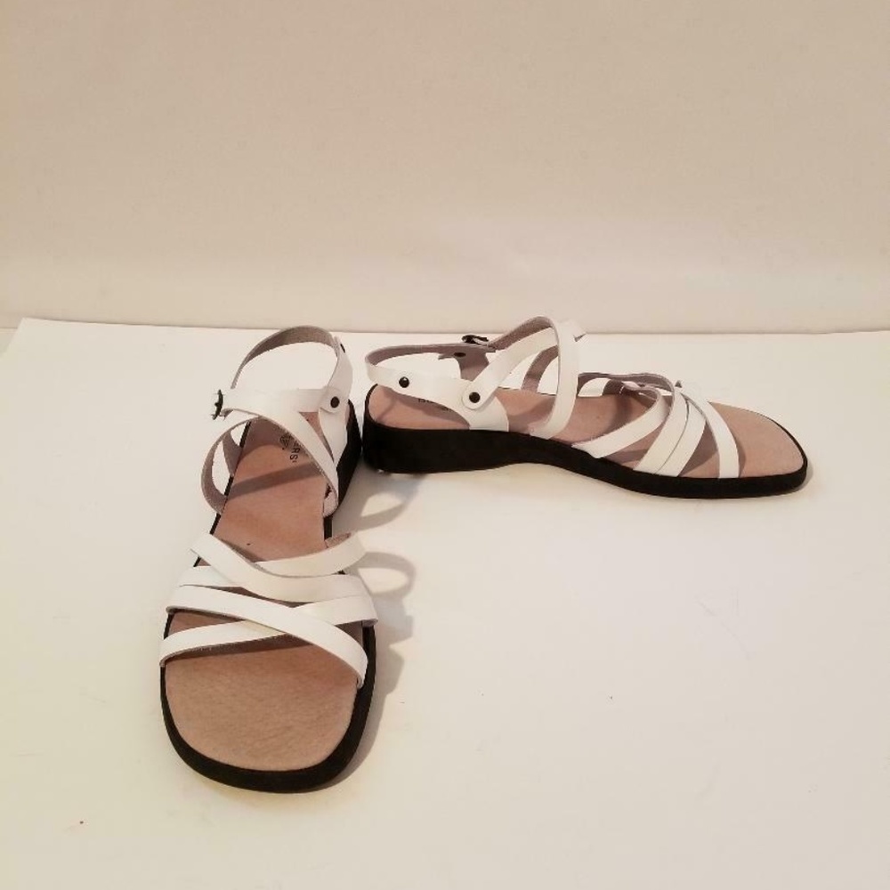 Dockers Women's Leather Strappy Sandals Sz 8.5M.